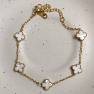 Ethereal Pearl White Clover Bracelet - 18K Gold Plated (Anti-Tarnish)